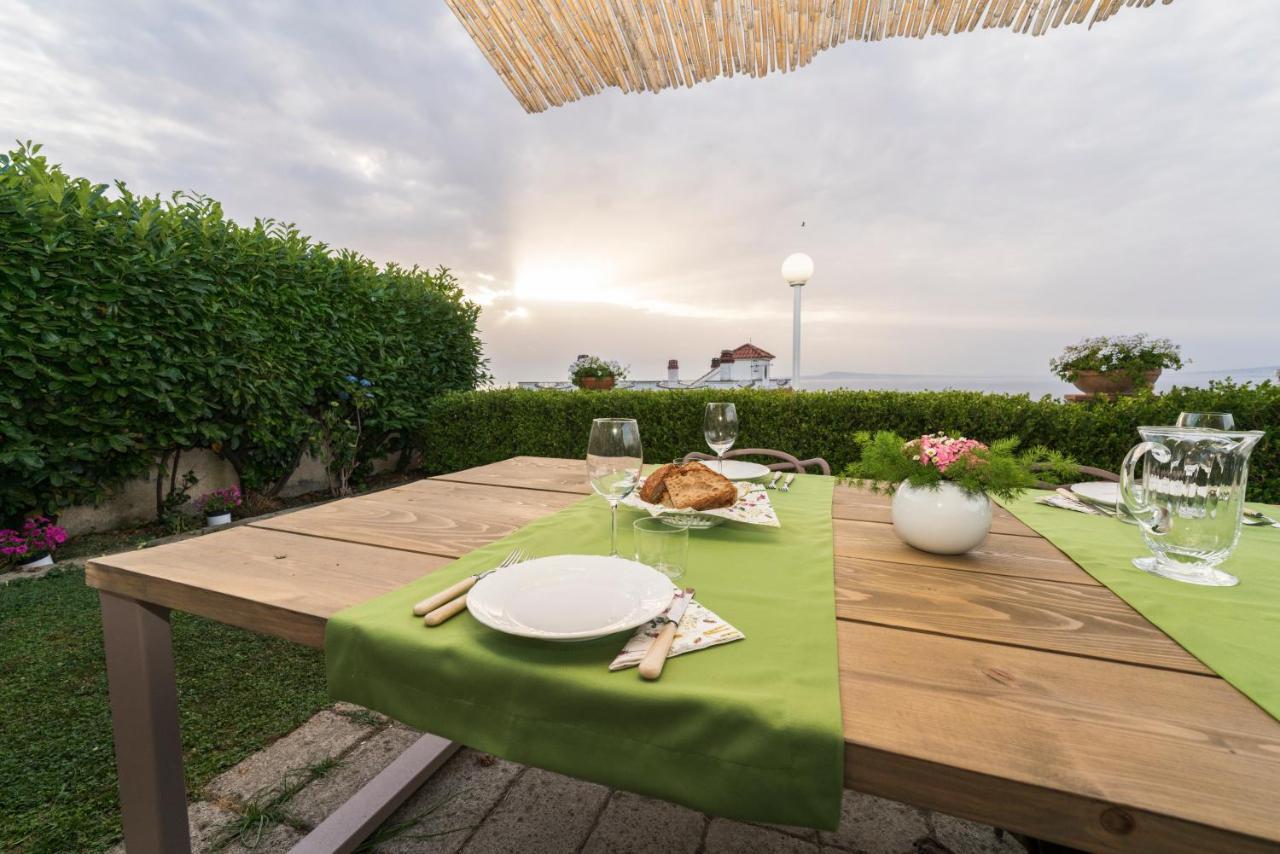 Shanti Home - Restaurant Di Aversano Salvatore Сорренто Экстерьер фото